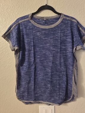 Under Armour Navy Blue Heathered Shirt Sleeve Shirt Medium